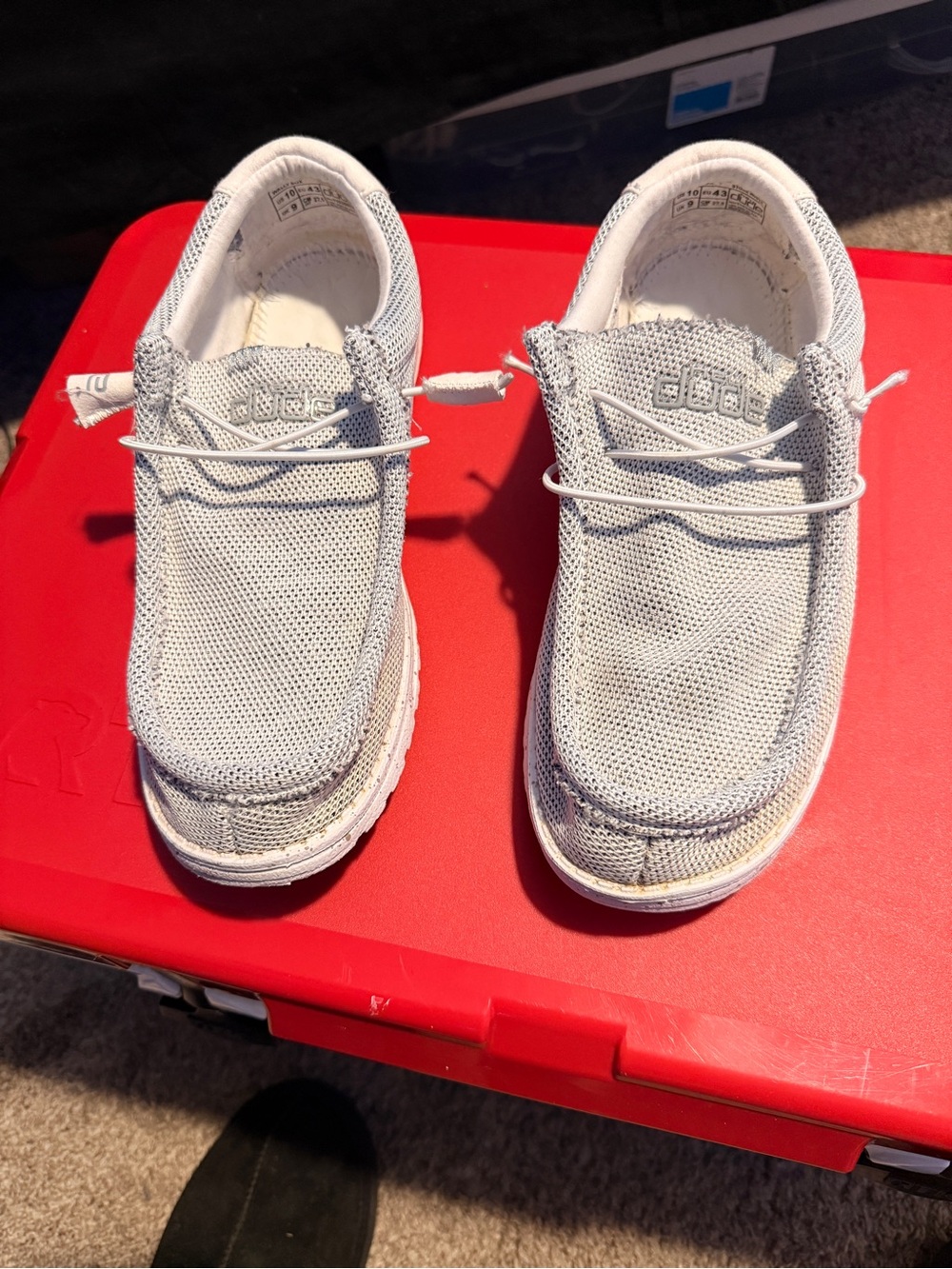 Men’s Lightweight Casual Slip-On Shoes in Light Gray